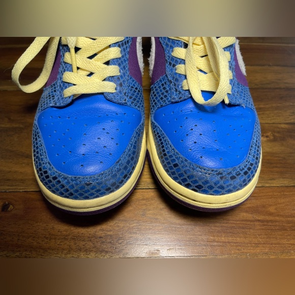 Nike Dunk Low SP x Undefeated "5 On It" sneakers blue and purple - Picture 6 of 13